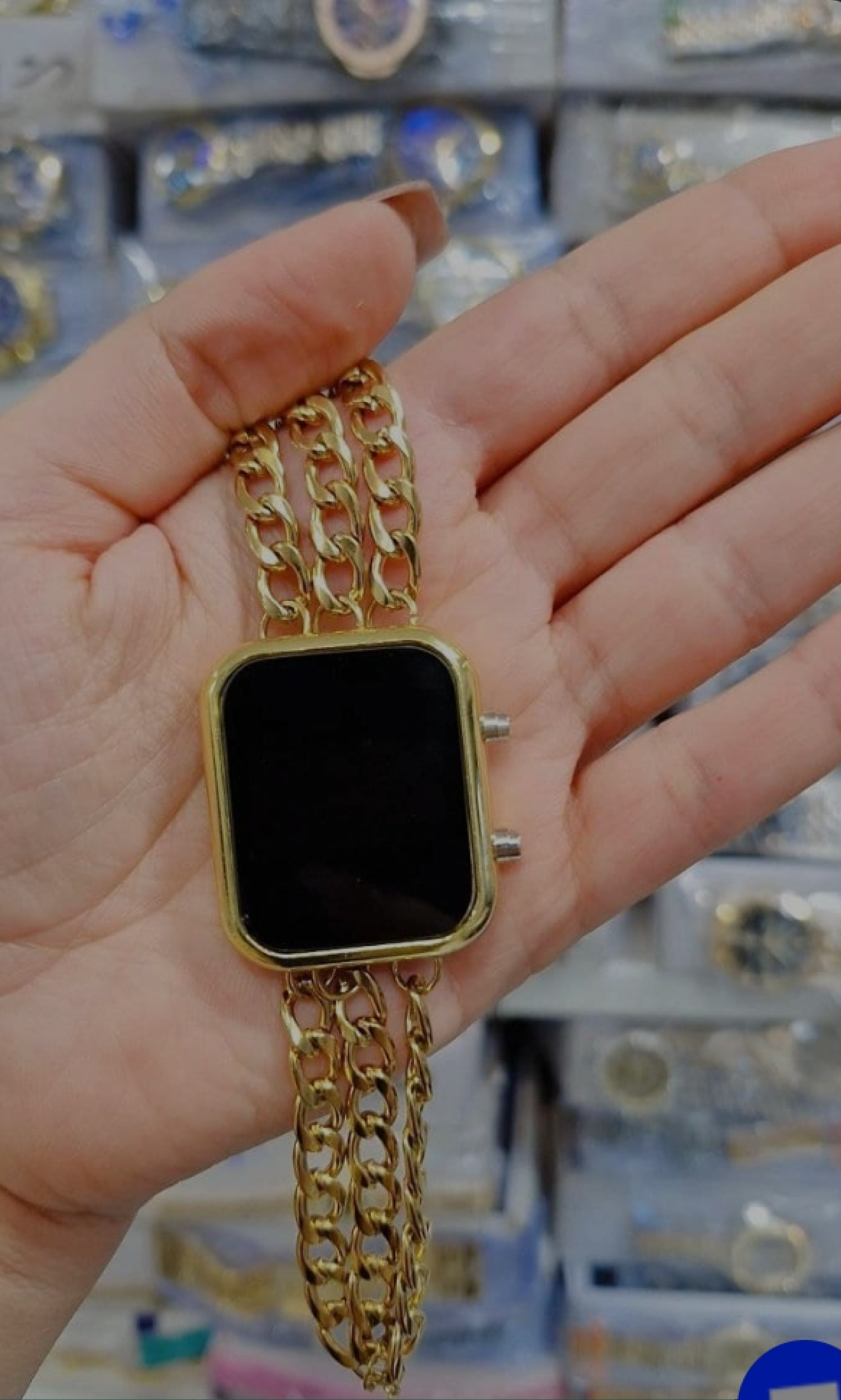 ساعت زنجیر دار کارتیر دارای ال ای دی رنگ ثابت طلایی